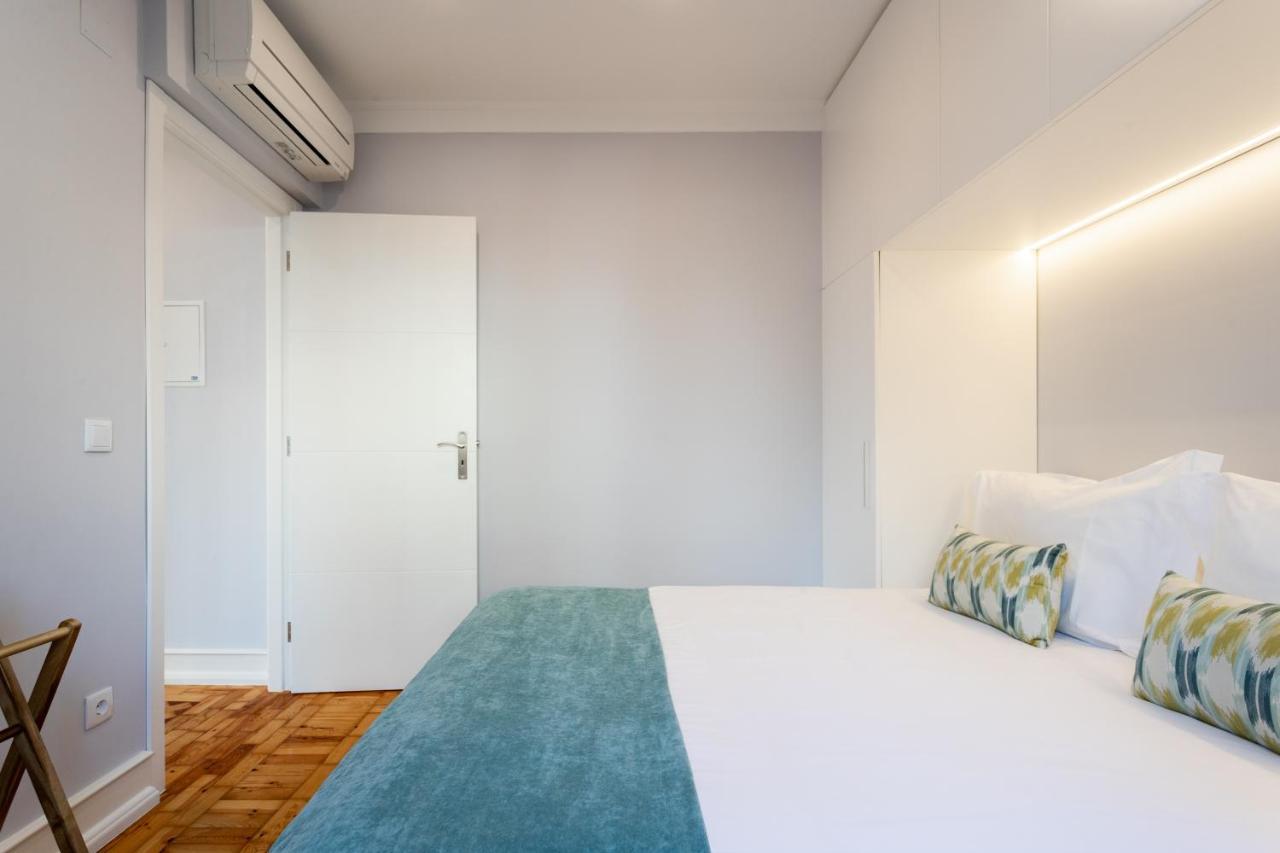 Duques Villa Luxury Guesthouse ลิสบอน ภายนอก รูปภาพ