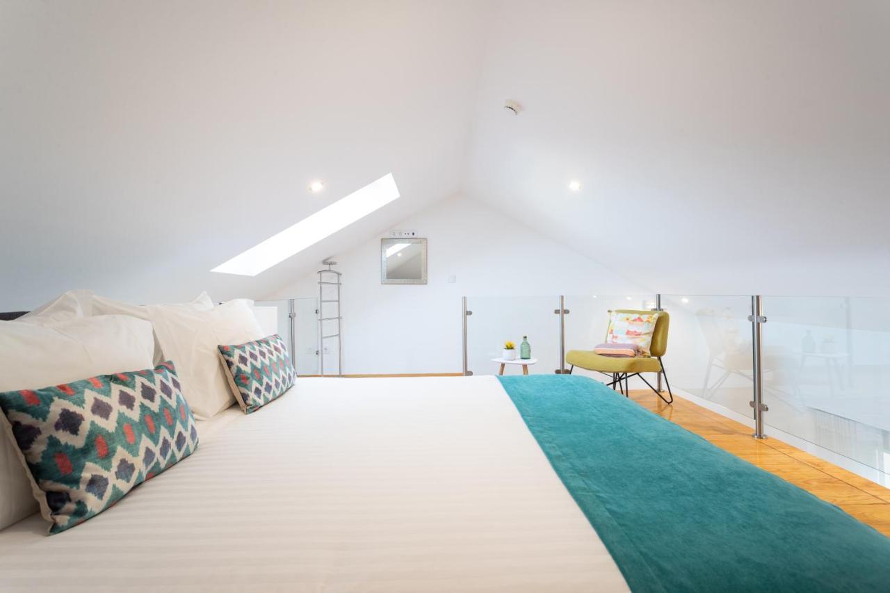 Duques Villa Luxury Guesthouse ลิสบอน ภายนอก รูปภาพ